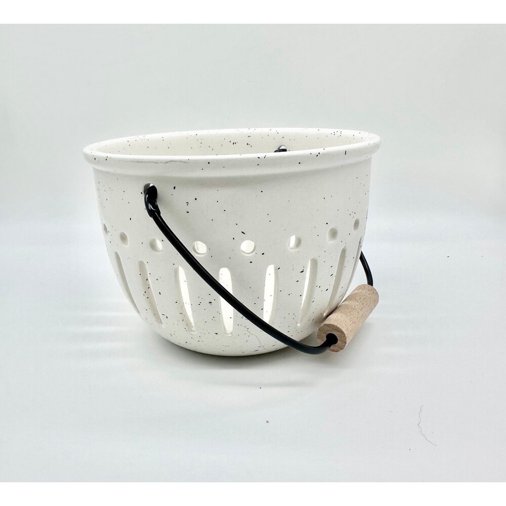 White Speckled Ceramic Dolomite Colander Strainer Wire Handles - Picture 2 of 7